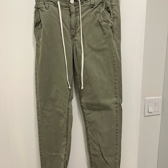 PAIGE Christy - Picture 3 of 4